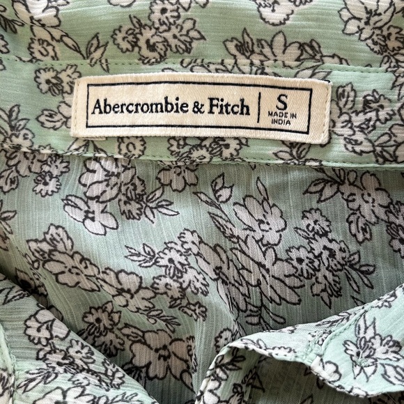 Abercrombie & Fitch Chiffon Dress with Tulip Sleeves - Picture 2 of 8